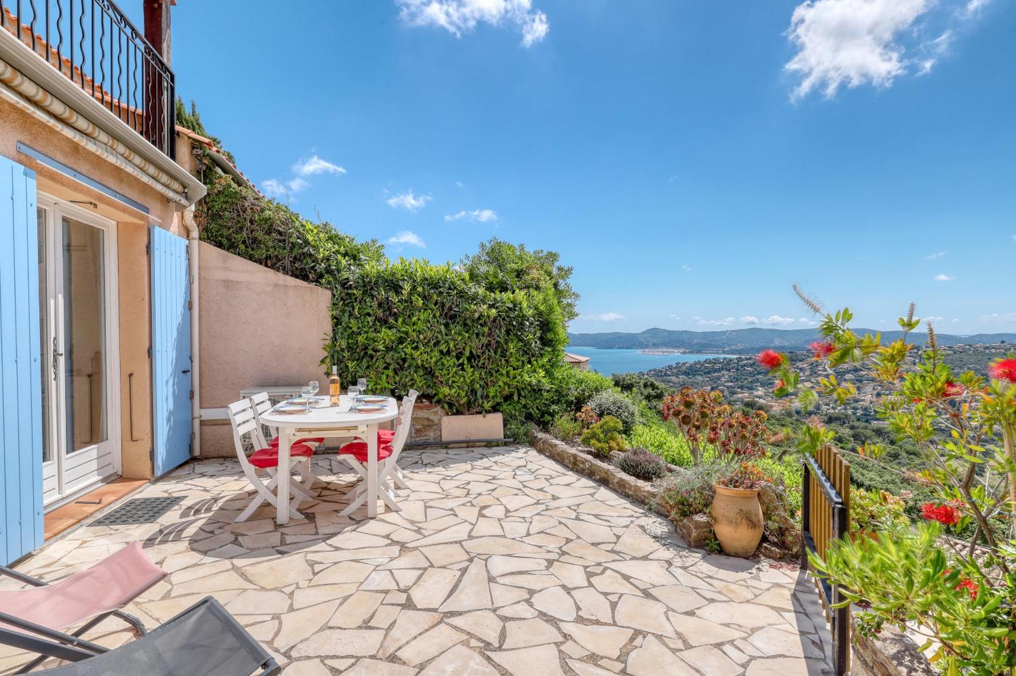 Exceptional View In Saint-Clair For 4 People Διαμέρισμα Le Lavandou Εξωτερικό φωτογραφία
